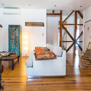 Charmingloft Avenida Large And Stylish Apartment Lisbon