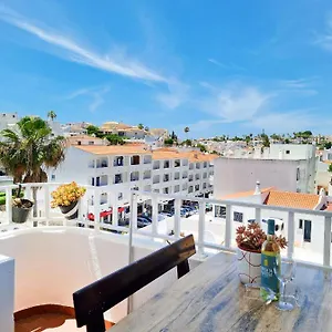 Casa Tombua - Pool - & Center 300m - Ac - Wifi Apartment